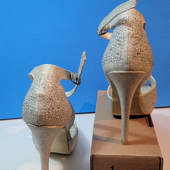 Top Moda Size 5 Formal Evening Party Ankle Strap High Heel Peep Toe Glitter - Picture 11 of 11